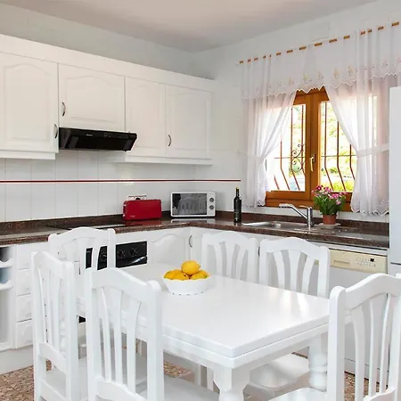 Beautiful Home In Moraira *